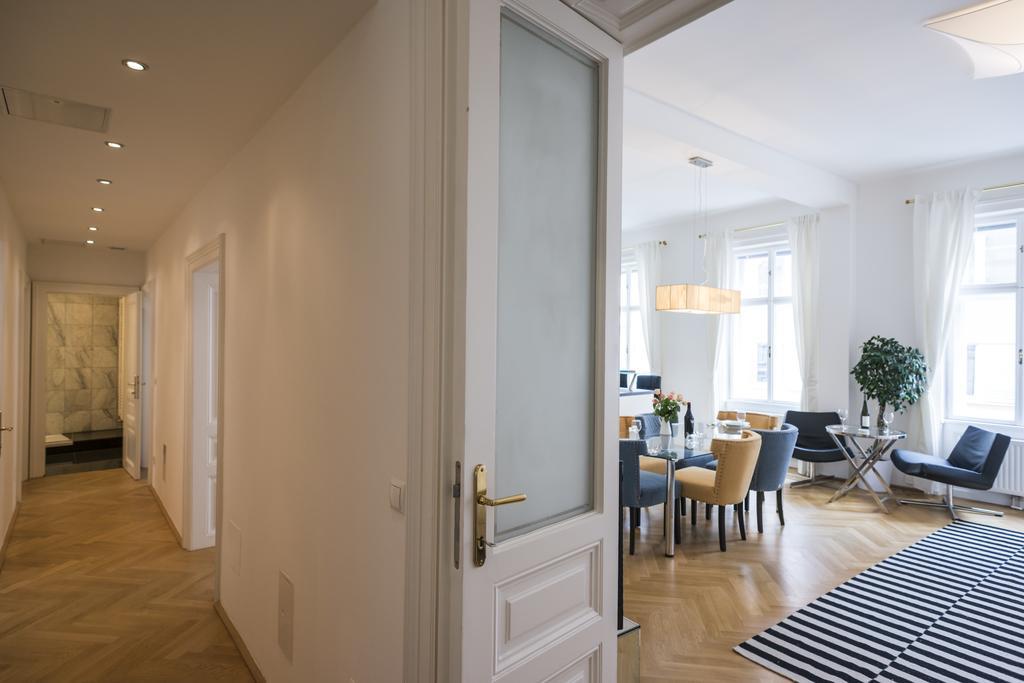 Executive Suites Margareten By Welcome2Wina Bagian luar foto